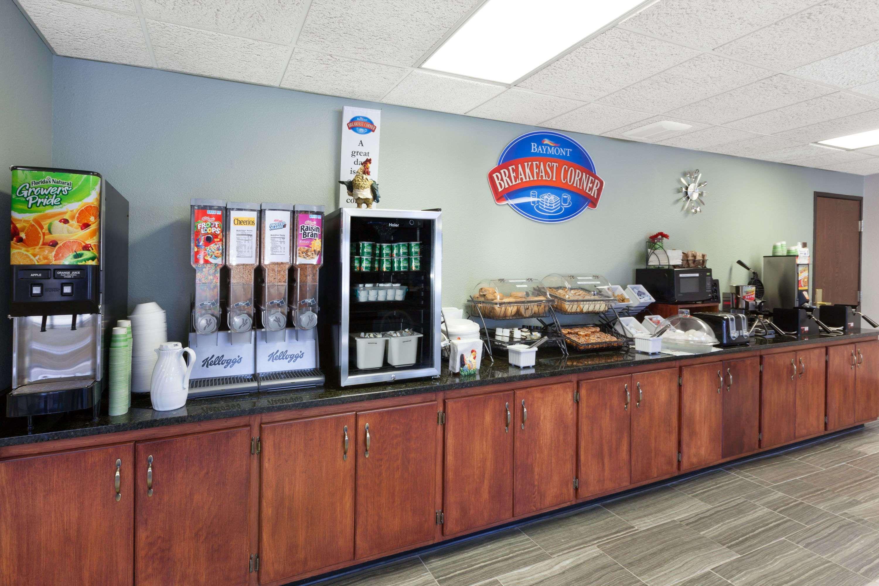 Motel Baymont By Wyndham Midland Extérieur photo